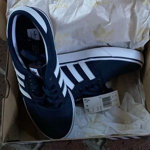 New Boys Adidas Originals size 6 1/2